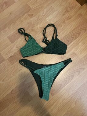 Green Textured Two-Piece Bikini Set - Women Swim
